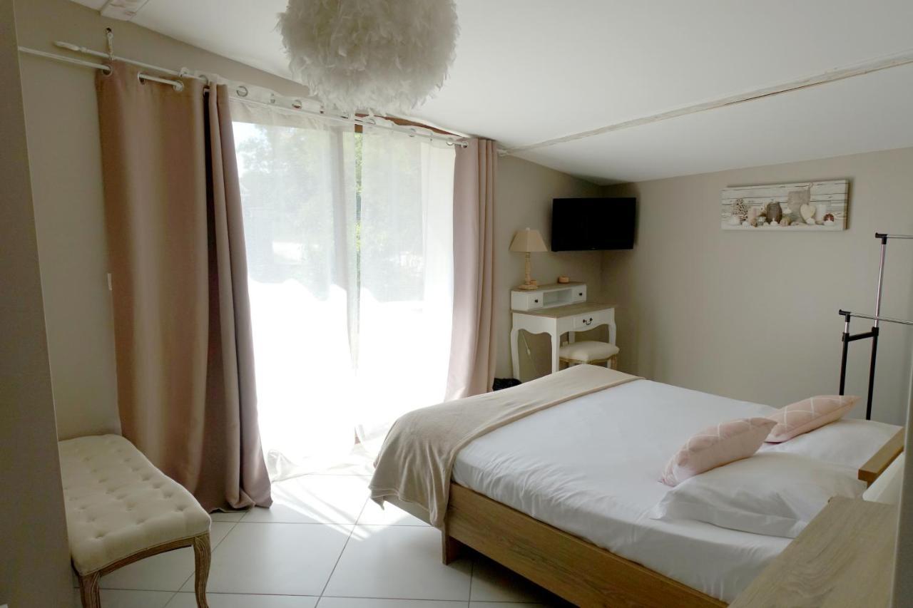 La Ferme De Coron Bed & Breakfast Belley Exterior photo